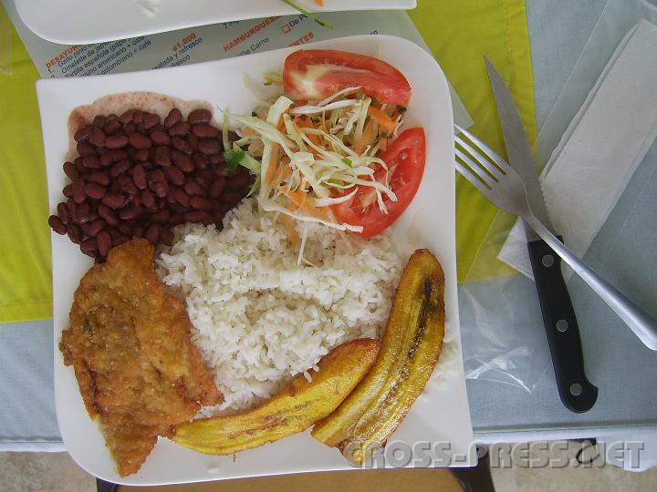 5-03 Reis und Bohnen.JPG - Reis und Bohnen Menü.