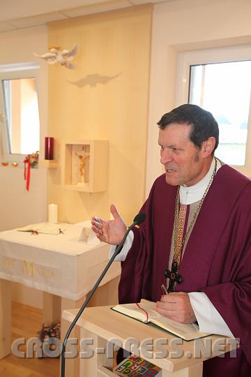 2010.02.20_14.07.09.jpg - Abt Berthold zitiert in seiner Predigt den hl. Benedikt: "Eigentlich sollte unser ganzes Leben 'Fastenzeit' sein: ein Zugehen auf Ostern mit geistlicher Sehnsucht und Freude!"