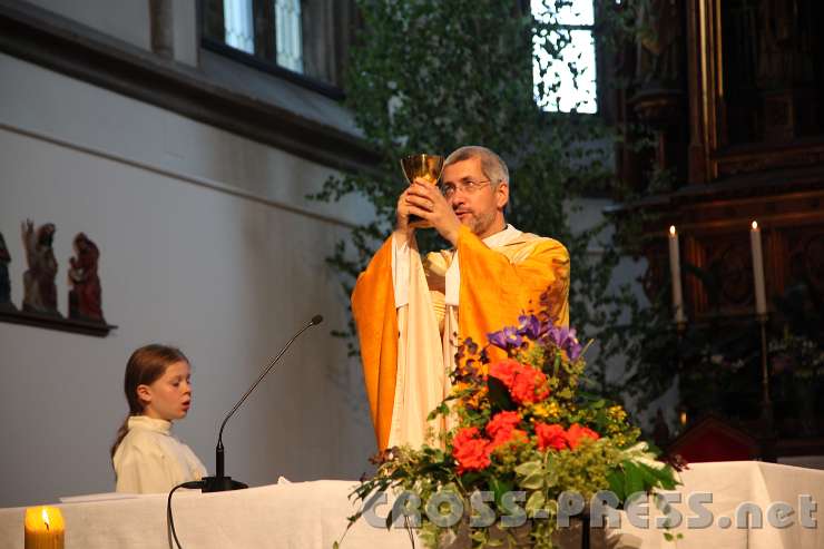 2014.06.18_19.51.10.jpg - Gabenbereitung