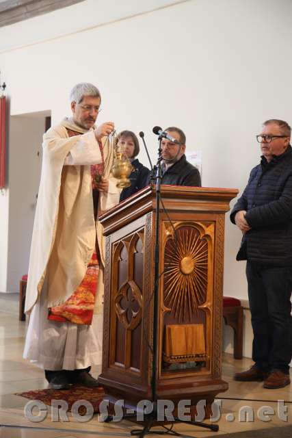 2017.03.25_10.51.48.jpg - Inzensieren vor dem Evangelium