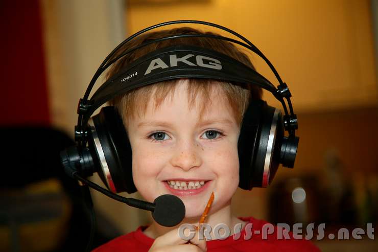 2017.03.25_12.47.17.jpg - Timo kann gleichzeitig sprechen und knabbern ...