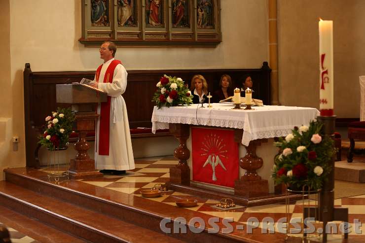 2014.05.10_09.02.52.jpg - "Hausherr" Pfarrer P.Georg Haumer