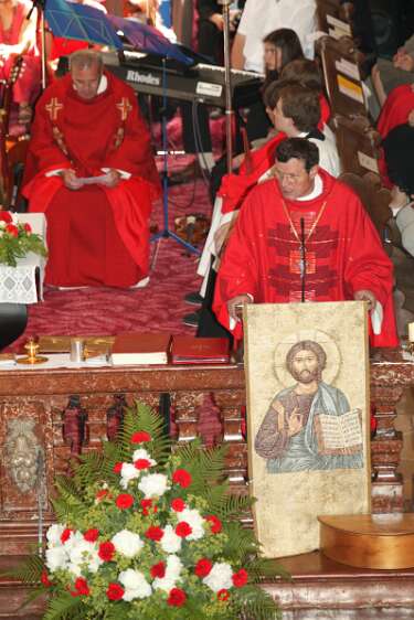 Firmung mit Abt P. Berthold und Prälat Vögt um 10:30h