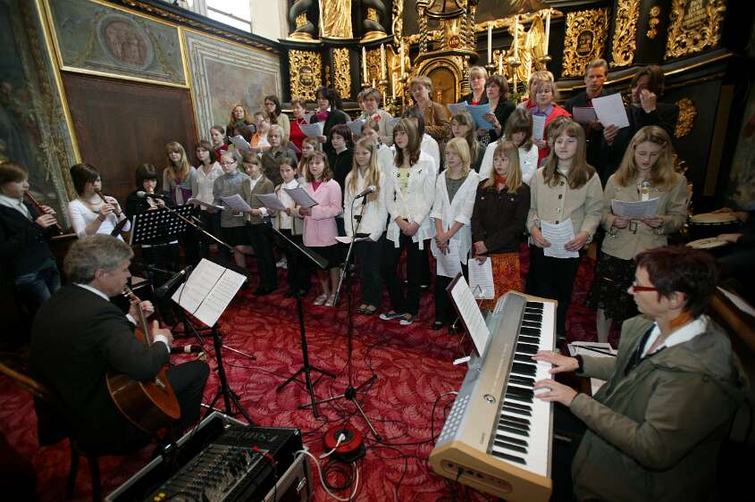 Firmung am 04.05.2008 um 8:30 mit Abt Berthold