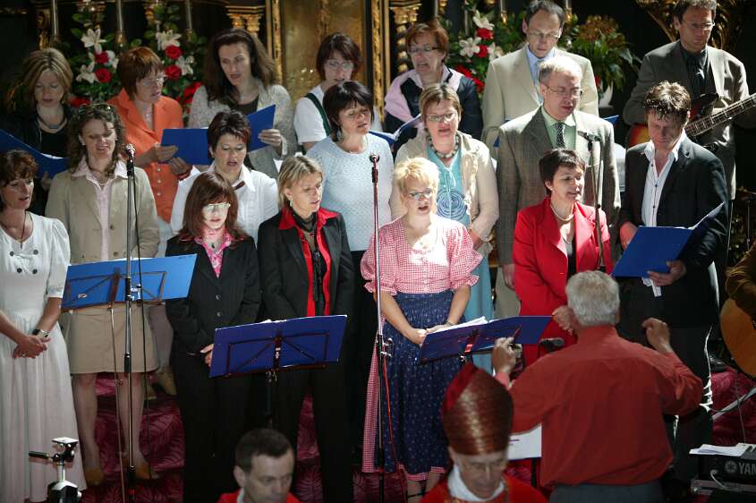 Firmung am 10.05.2008 mit den Äbten Heigl und Ellegast