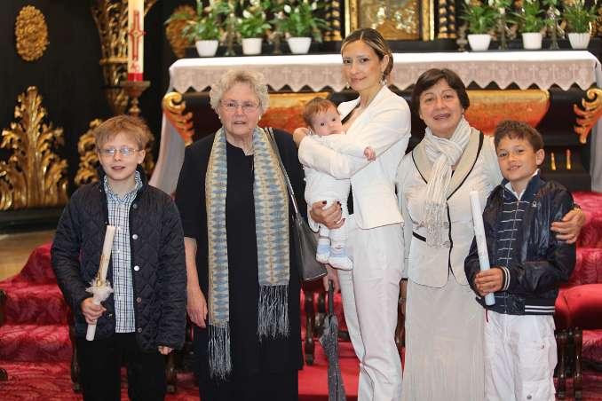 Taufe von Alexander Christian Drumeva-Maierhofer mit P.Gerhard Ellinger