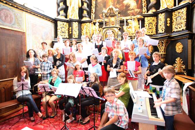 Dekanatsfirmung 2011 - hl.Messe 8h