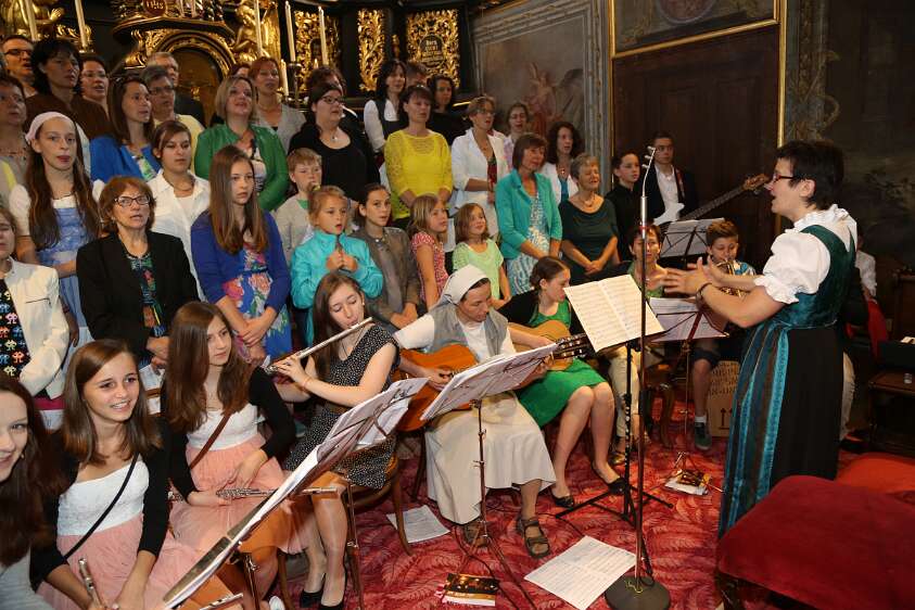 DekantasFirmung am 07.06.2014 08h mit Abt Petrus