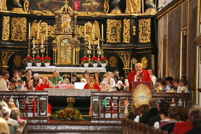 DekantasFirmung am 07.06.2014 10h30 mit Abt Petrus