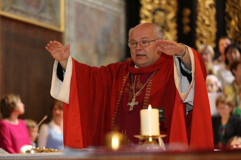 DekantasFirmung am 07.06.2014 10h30 mit Abt Petrus