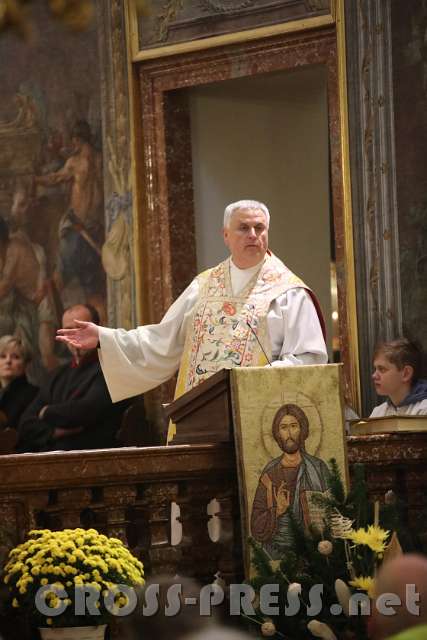 2016.11.06_10.38.13_17.JPG - Der Hl. Benedikt schreibt: "Nihil opera Dei praeponatur! - Nichts soll dem Gottesdienst vorgezogen werden!".