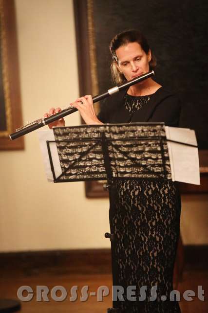 2016.11.06_20.15.38.JPG - Regina Maderthaner (Querflöte)