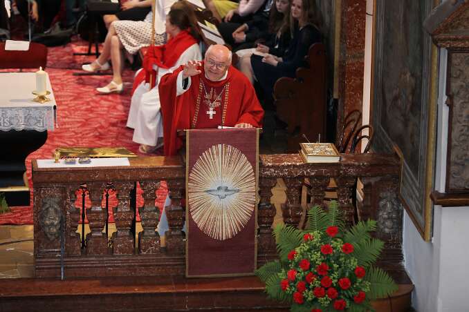 Firmung mit Abt Petrus und Altabt Berthold