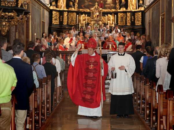 Firmung mit Abt Petrus und Altabt Berthold