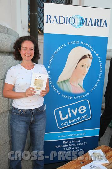 2011.09.10_18.43.39.jpg - Petra Riccabona, Verantwortliche der Diözese für die neue Aktion, die dem Glauben Fernstehenden helfen möchte, beten zu lernen.