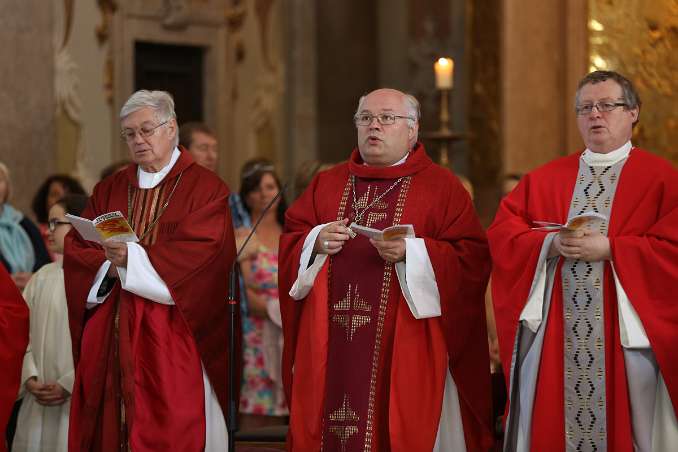 Firmung mit Abt Petrus Pilsinger und Altabt Johannes Gartner (10h30)