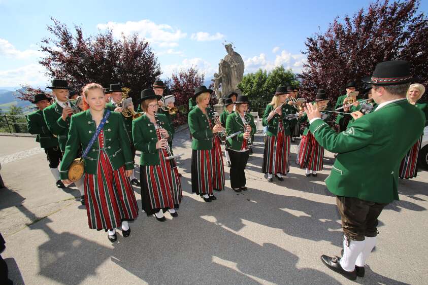 Altarweihe mit Nuntius Zurbriggen