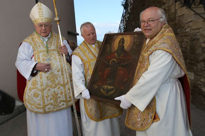 Altarweihe mit Nuntius Zurbriggen