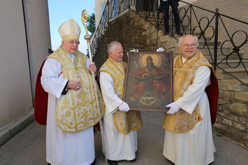 Altarweihe mit Nuntius Zurbriggen