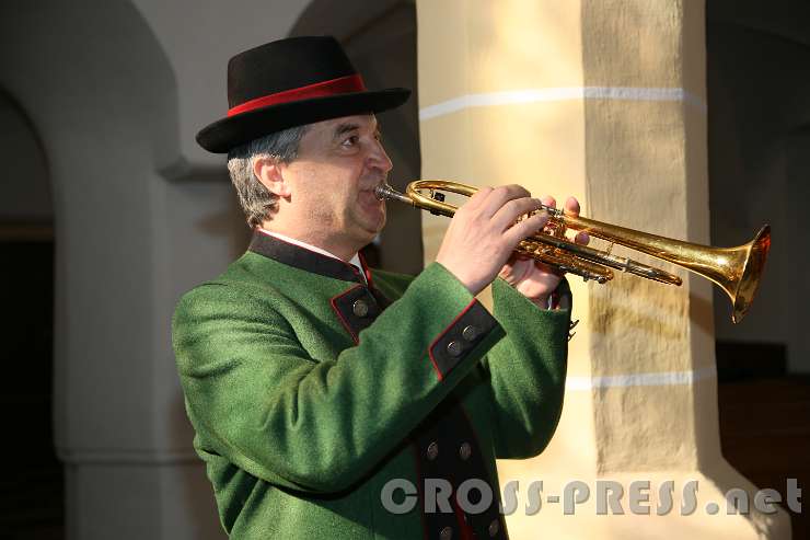 2016.10.16_12.01.52.JPG - Akustikprobe: eine "Zugabe" in der Kirche.
