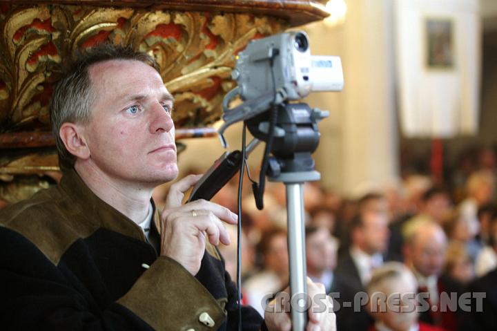 2008.07.27_10.34.13.JPG - Das Halbjahrtausendereignis ;) wurde auch auf Film festgehalten.