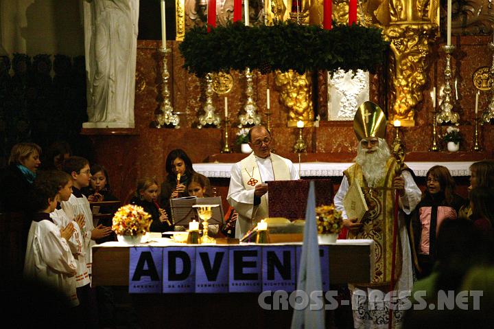 2007-12-06_18.04.50.JPG - Nikolaus-Messe.