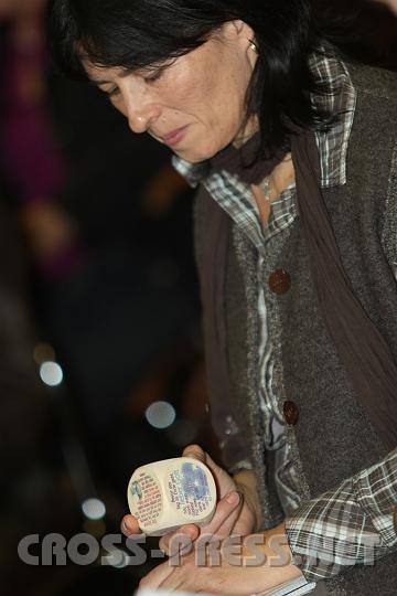 2009.11.18_20.54.00.jpg - Ein nettes Utensilium f�r das Glaubensleben in der Familie: Gebetsw�rfel.