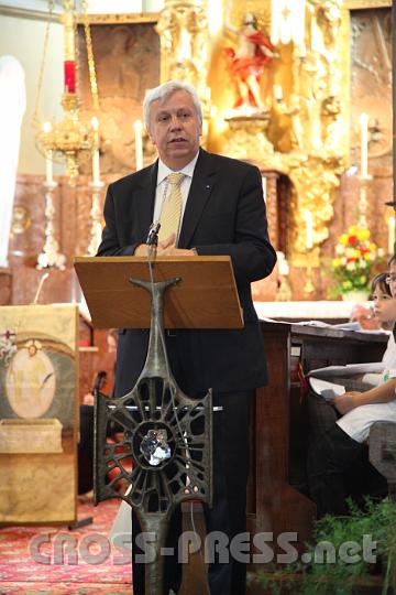 2012.04.29_10.02.14_01.jpg - Mag.Johann Heuras (2.Landtagspräs.)