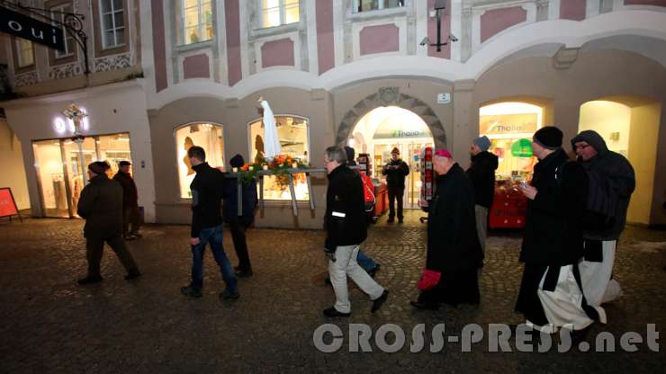 2017.02.02_17.19.22.JPG - Durch die "Enge" gings zum Stadtplatz ...