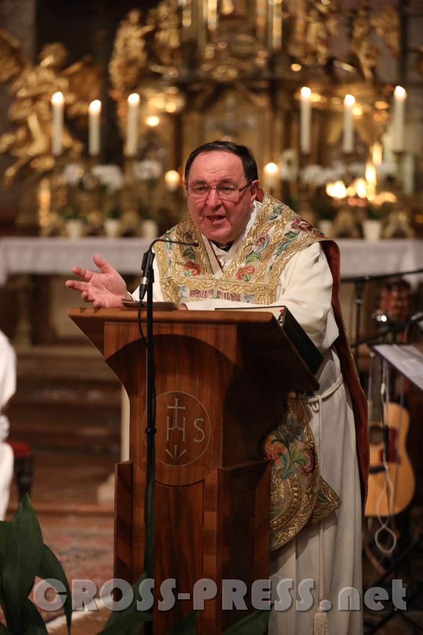 2017.09.08_20.39.50_02.jpg - Predigt von Pater Bernhard Vošicky.