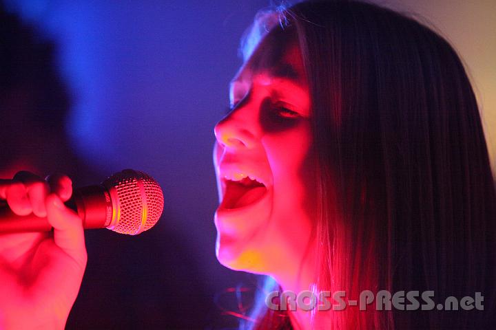 2011.10.28_21.18.18.jpg - Klara Merkinger