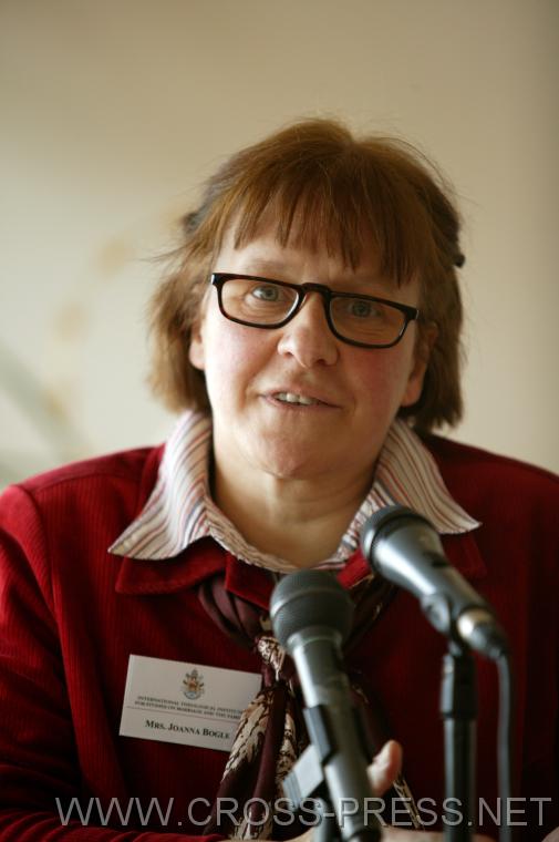 06.04.01_088 Joanna Bogle, Journalistin und Kinderbuchauthorin (alias Julia Blythe), GB, [http://www.joannabogle.com]