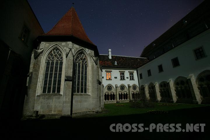 2008.11.16_00.18.27_01.jpg - Bernardikapelle im Licht des Mondes.