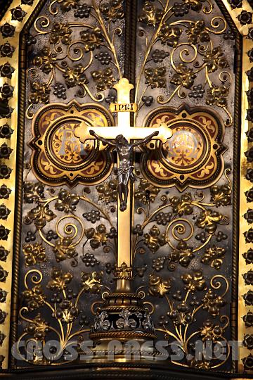 2009.02.21_13.53.57.jpg - Tabernakel in der Stiftskirche