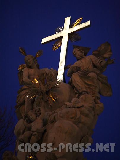 2009.04.05_19.32.33.jpg - Dreifaltigkeits�ule im Mondschein