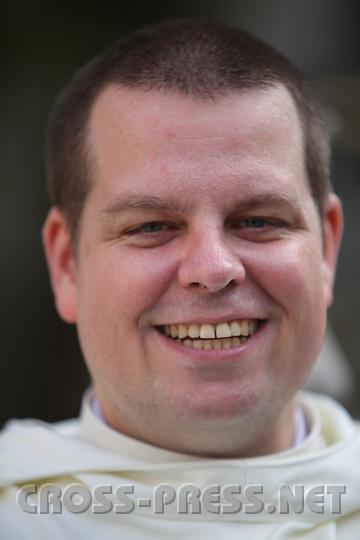 2009.08.14_18.51.04_01.jpg - Frater Felix