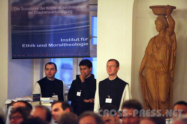 2009.11.20_16.25.39.jpg - Der Standortwahl nach zu urteilen, hat man am Institut f�r Ethik auch f�r �sthetik etwas �brig.  ;)