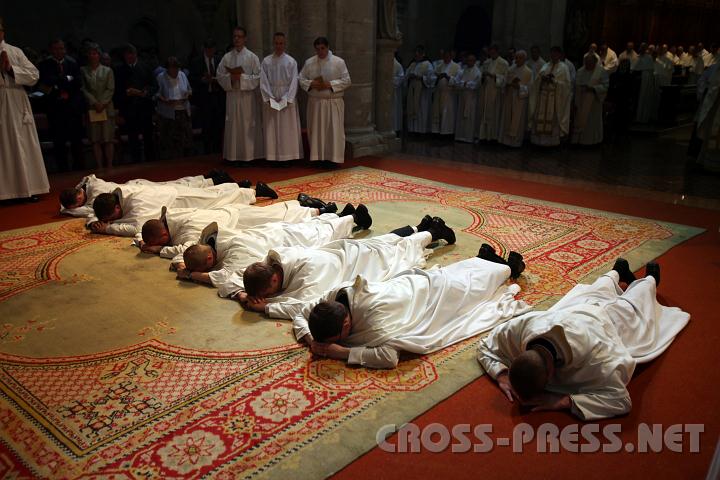 2010.08.15_16.14.18.jpg - Je tiefer der Mensch sich in Demut erniedrigt, desto heller wird er -wie hier- von oben erleuchtet.