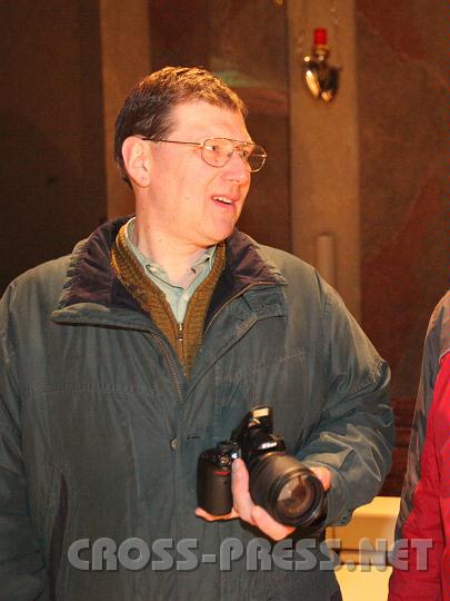 2010.12.07_23.15.58.jpg - Messner und Pfarrfotograf zugleich ...