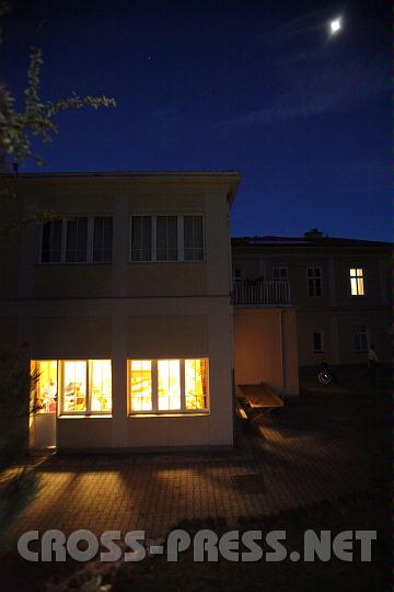 2011.01.15_17.15.40.jpg - Das Kloster der Trinitarierschwestern liegt am Rande des Wienerwaldes.