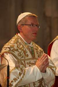 Feierliche Benediktion des Abtes Maximilian Heim Abt Maximilian Heim vor der Segnung.