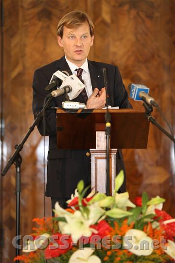 2012.04.27_16.32.03_01.jpg - Christoph Zeller-Zellenberg, Redakteur bei Kath.net:  "Es geht nicht darum ob wir die Neue Medien benutzen, sondern wie."