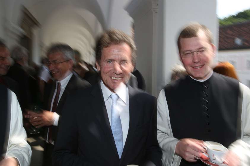 GrundSteinLegung HochSchul-AusBau