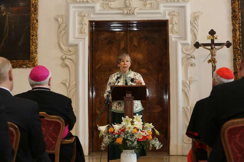 GrundSteinLegung für den HochSchul-AusBau Univ.Prof. Hanna-Barbara Gerl-Falkovitz