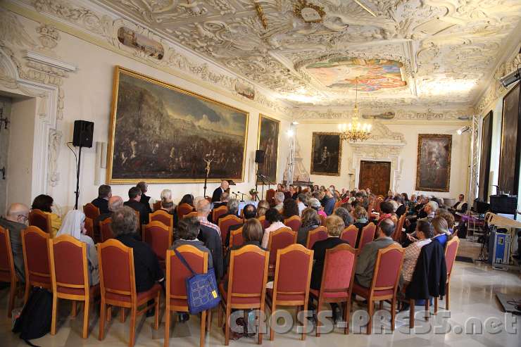 2014.01.18_09.53.16.jpg - Der Vortrag von P. Leo Maasburg fand im Kaisersaal von Stift Heiligenkreuz statt.