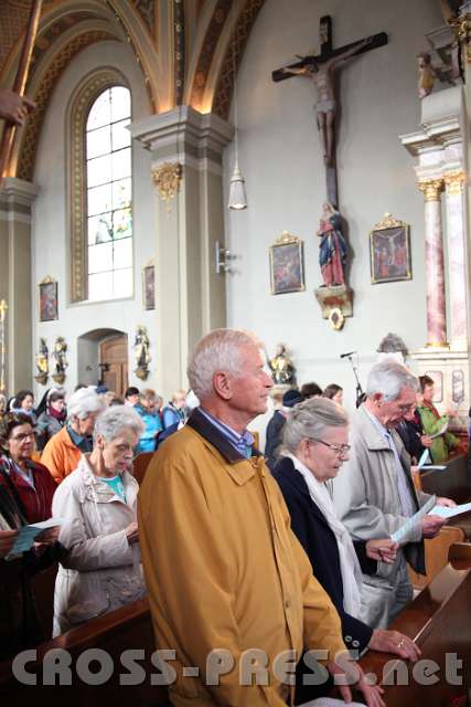 2014.09.13_14.06.16.jpg - In der Pfarrkirche von Thaur: das Ehepaar Emmerich und Maria Köck.