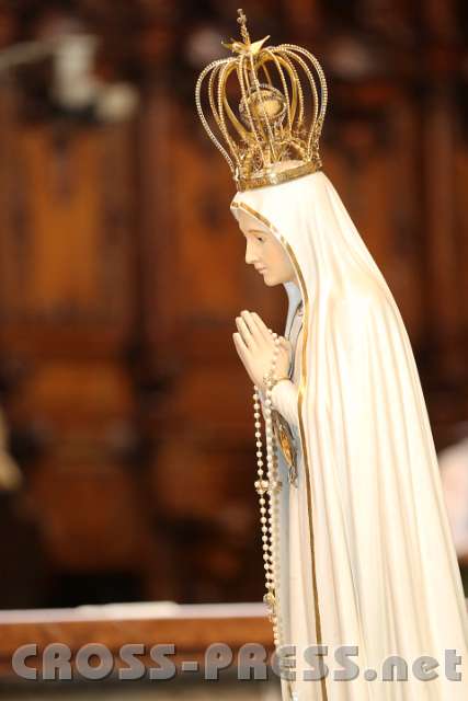 2014.09.14_15.04.29.jpg - "Very Special Star": Madonna von Fatima, die Königin des Himmels.  :)