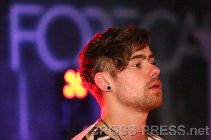 2015.01.23_22.57.02.JPG - "Good Weather Forecast"