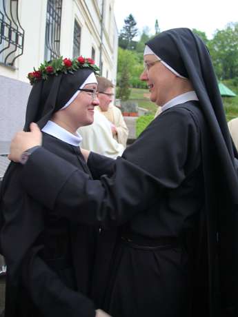 Ewige Profess von Sr.Faustine u. Sr.Nathanaela OSB