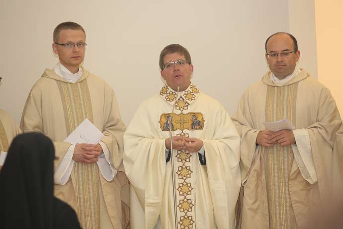 Ewige Profess von Sr.Faustine u. Sr.Nathanaela OSB Eröffnung